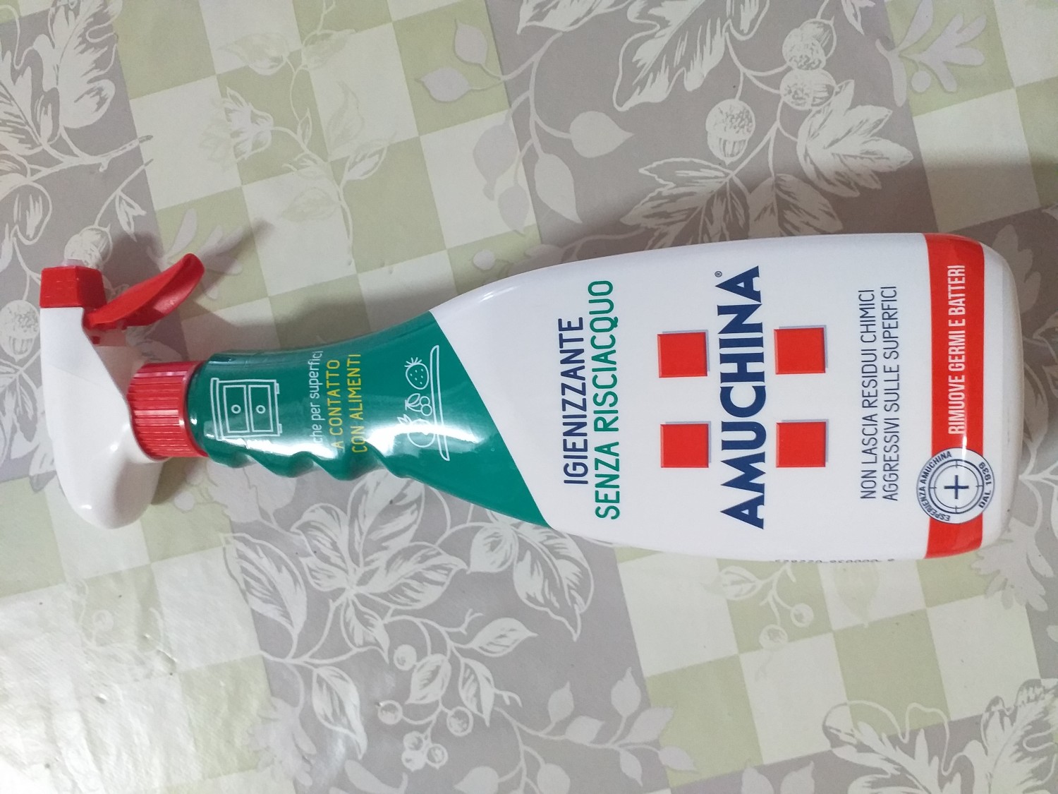 Amuchina Superfici Spray - MammacheTest