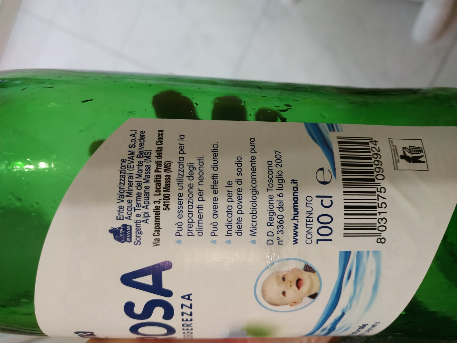 Humana Italia - Acqua Amorosa Humana: pura come l'amore di un genitore. È  leggera e povera di sodio, ideale durante la fase di allattamento e può  essere utilizzata nella preparazione degli alimenti