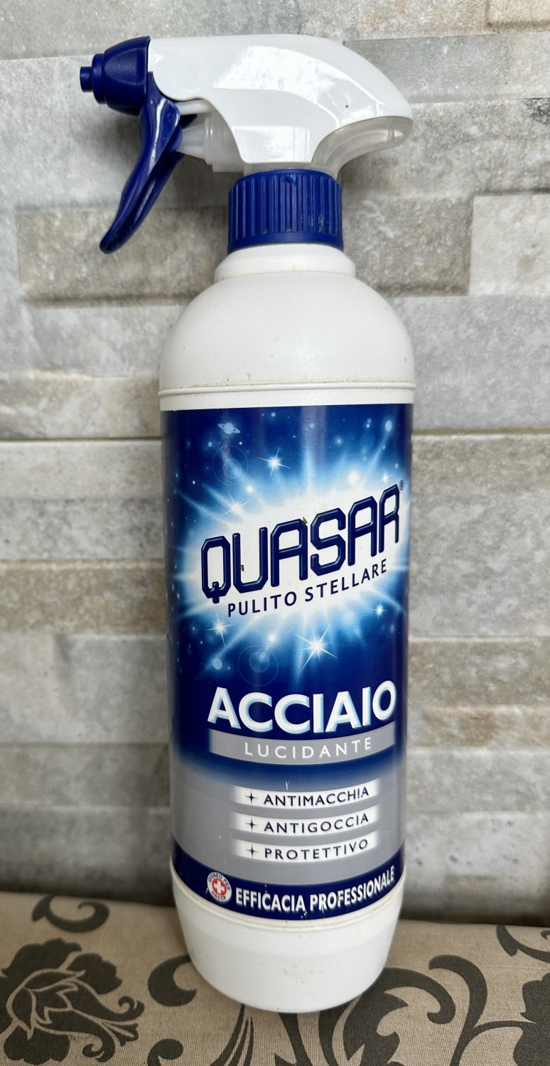 Spray Detergente Quasar per Superfici in Acciaio - 650 ml