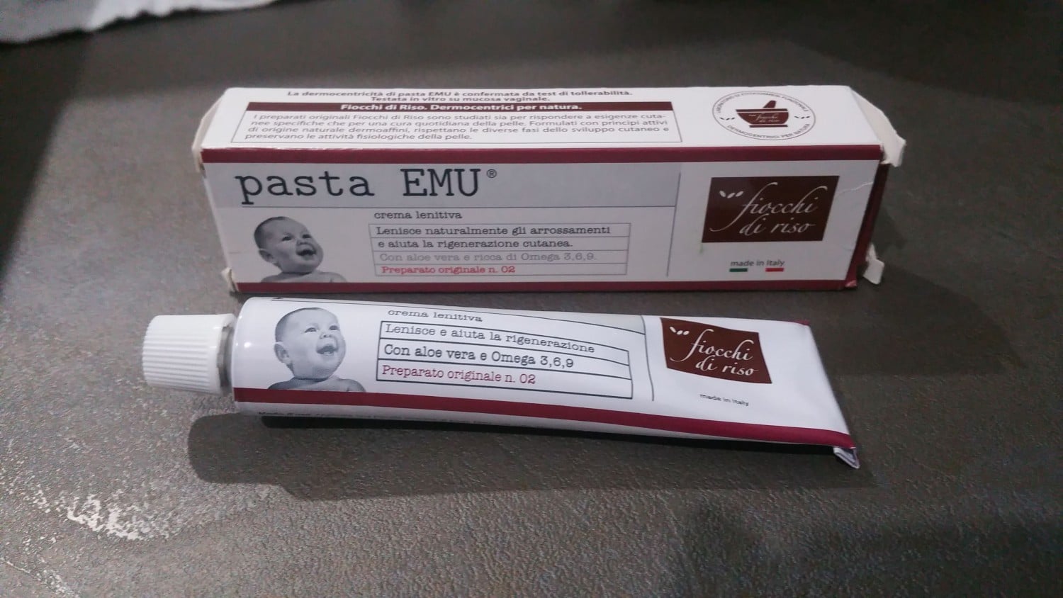 Pasta Emu, lenitiva.