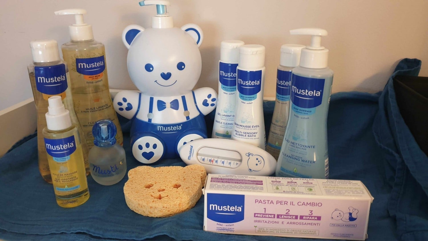 Mustela